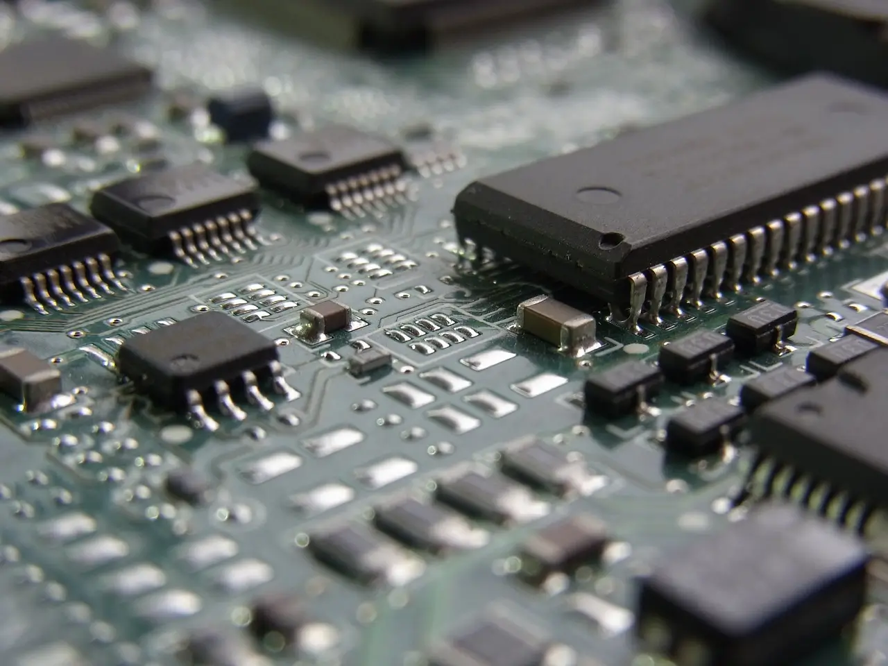 BIOS chip repair service - Professional BIOS unlocking and password recovery